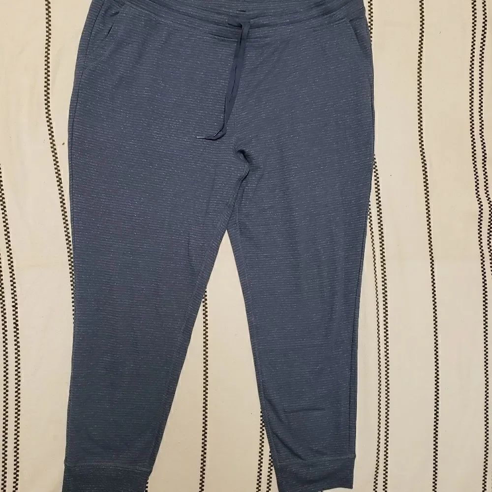 Champion women’s Striped  elite  pants size XXL
